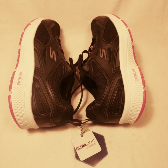 Skechers Go Run Women's Size 7 Black Athletic Running Shoes Sneakers - Picture 7 of 16